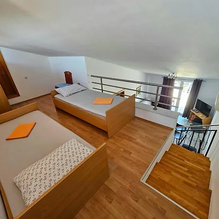 Apartman Nina *